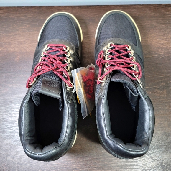 BRAND NEW New Balance Rainier Urainal Boot *UNISEX* Men's Size 9.0 Women's Size - Picture 5 of 6